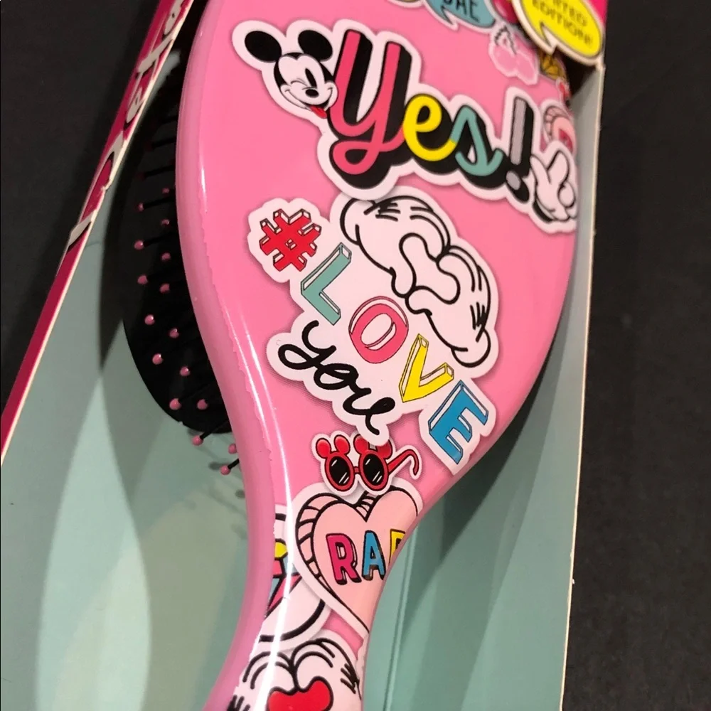 Disney + Wet Brush Limited Edition original‎ detangler pink brush brand new